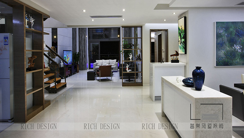 熙龍灣330平別墅現(xiàn)代風格裝修實景圖